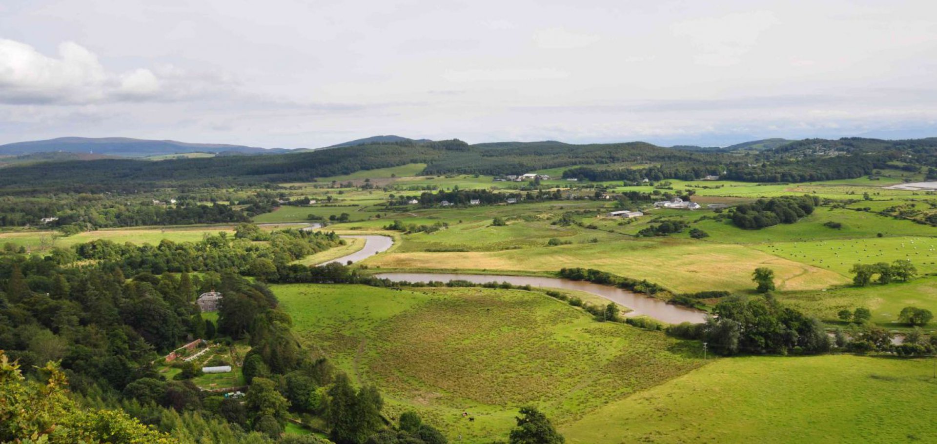 the tidal urr water forms the eastern border of kirkennan