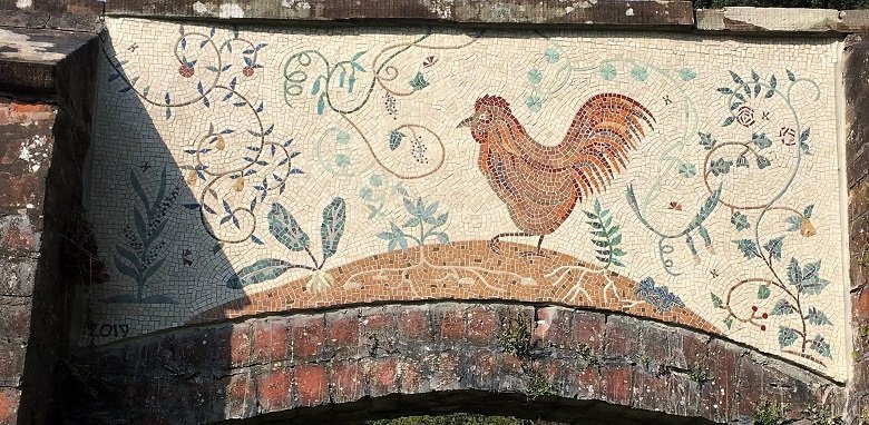 Garden mosaic at Kirkennan by Helen Miles
